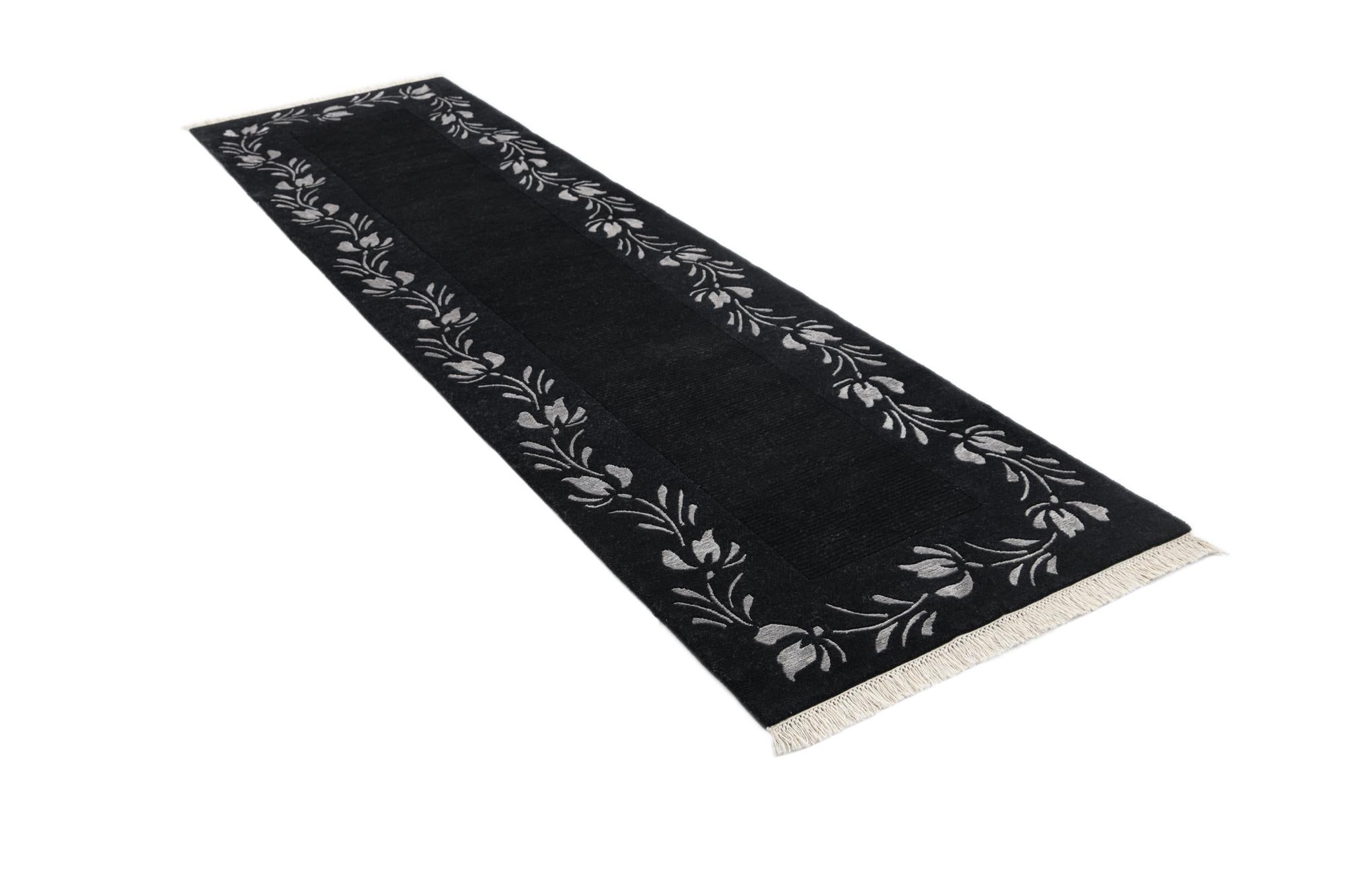 2' 9 x 10' Hand Knotted Darya Wool Runner Rug