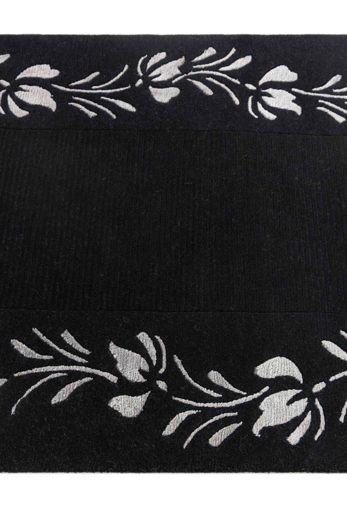 2' 9 x 10' Hand Knotted Darya Wool Runner Rug