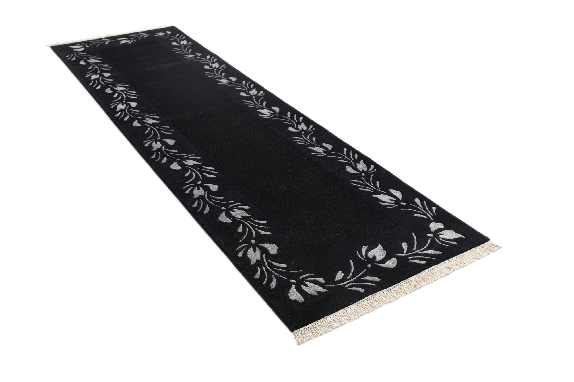 2' 11 x 9' 9 Hand Knotted Darya Wool Runner Rug