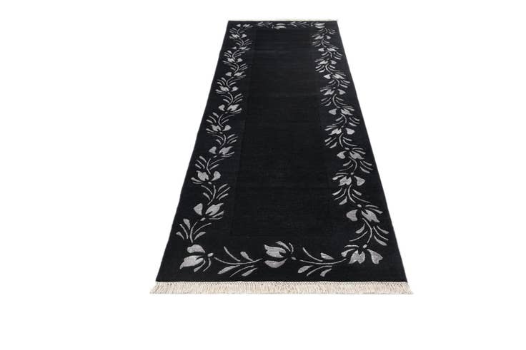 Detail image of 2' 11 x 9' 9 Hand Knotted Darya Wool Runner Rug
