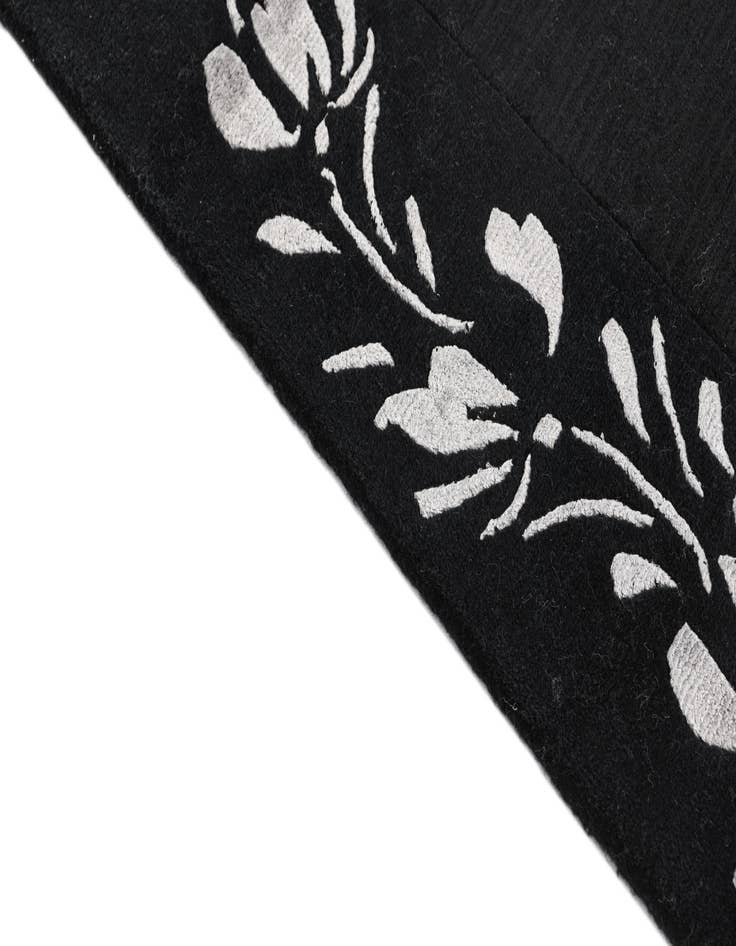 Detail image of 2' 7 x 8' 1  Hand Knotted Darya Wool Runner Rug