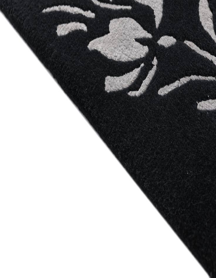 Detail image of 2' 11 x 9' 6 Hand Knotted Darya Wool Runner Rug