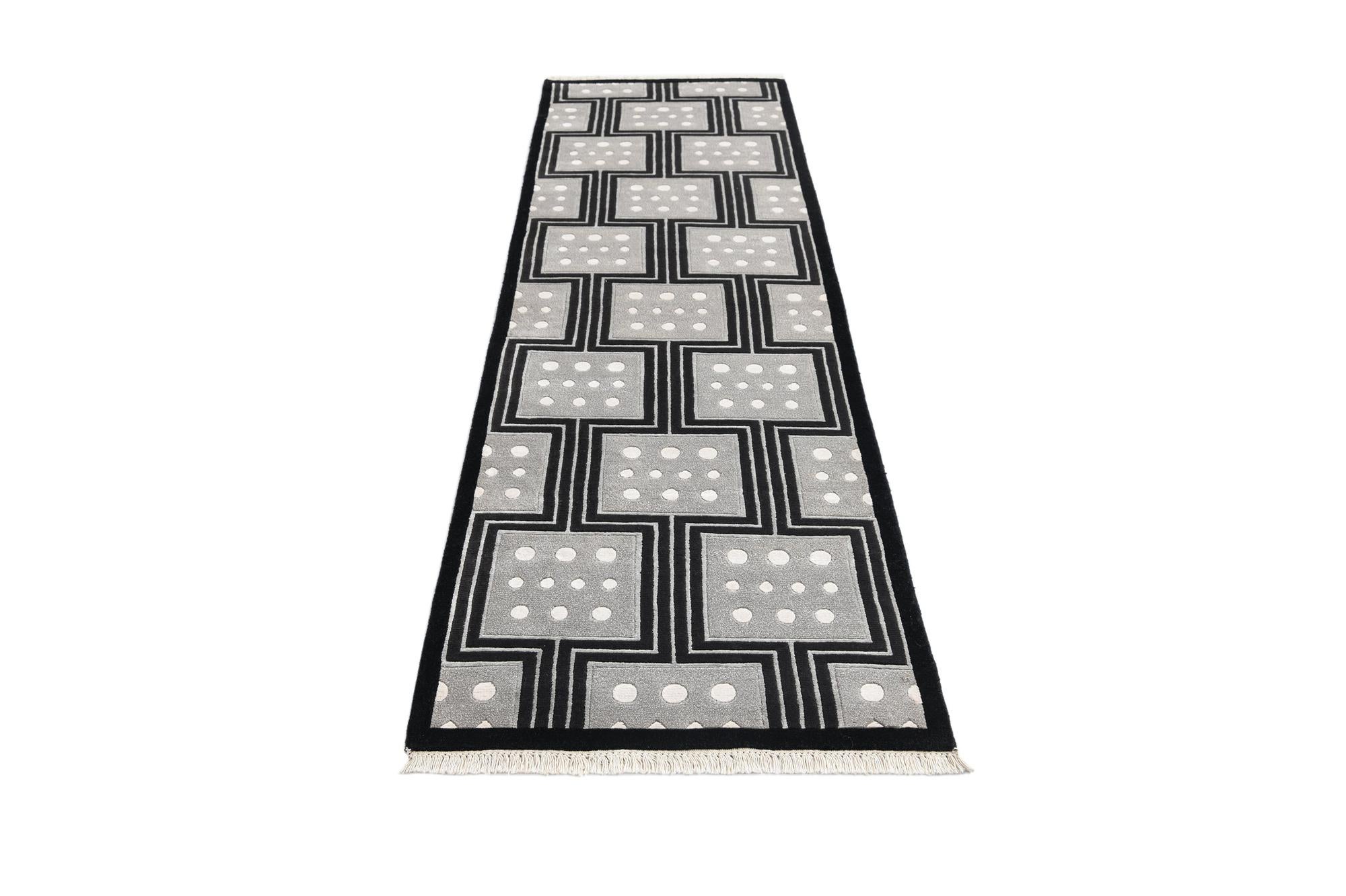2' 7 x 9' 9 Darya Runner Rug