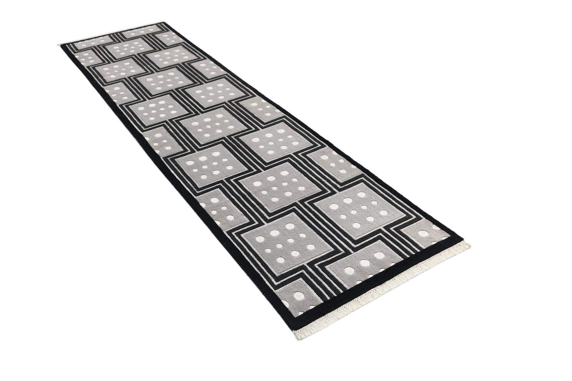 2' 7 x 9' 9 Darya Runner Rug