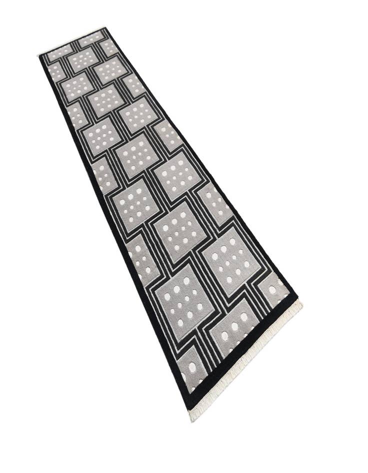Detail image of 2' 7 x 9' 9 Darya Runner Rug