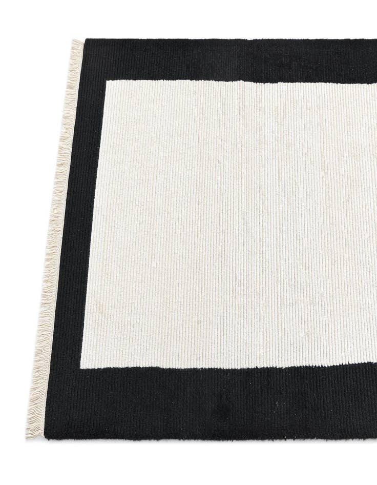 Detail image of 2' 7 x 10' 1 Darya Runner Rug