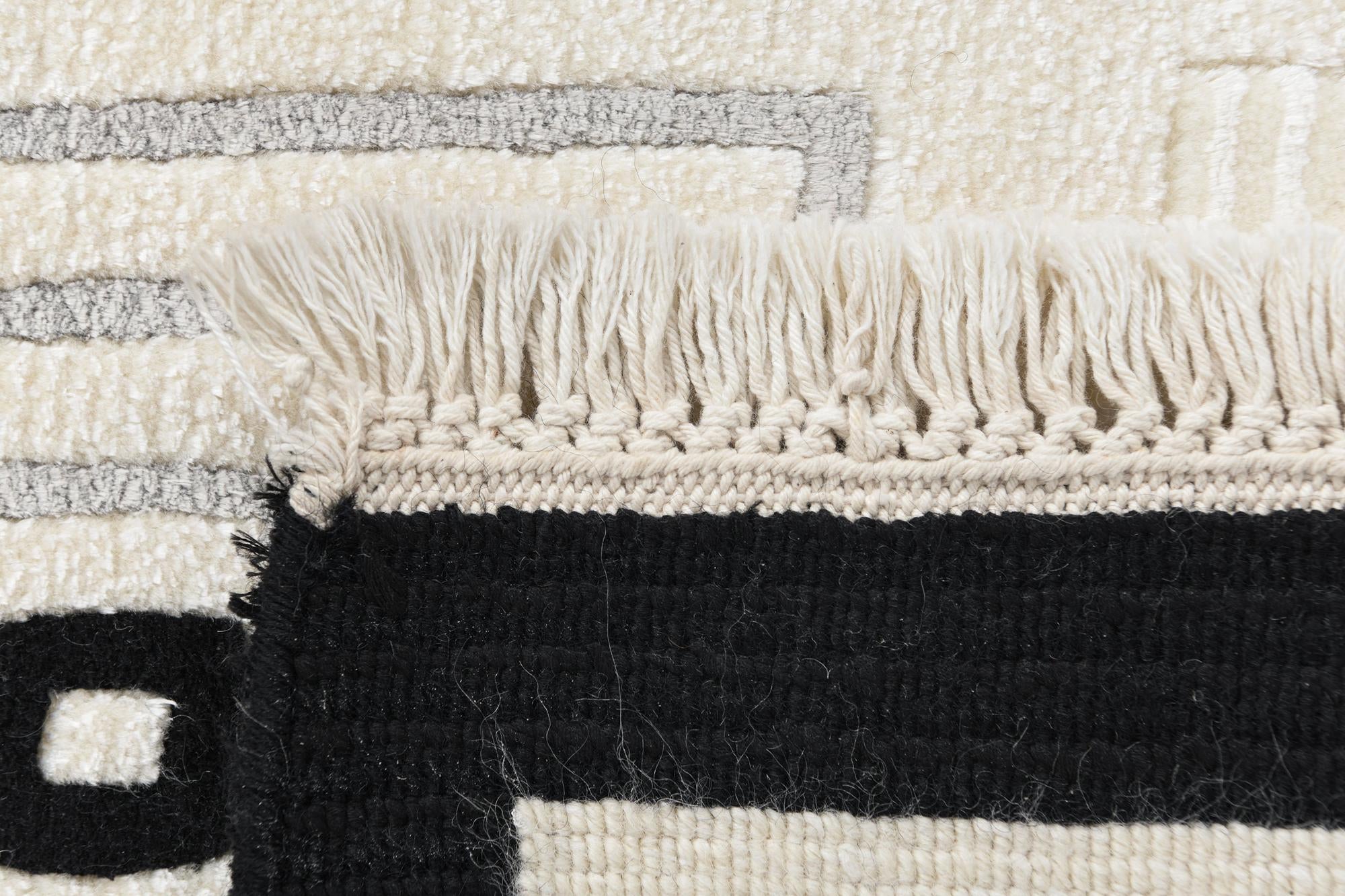 2' 7 x 9' 7 Darya Runner Rug