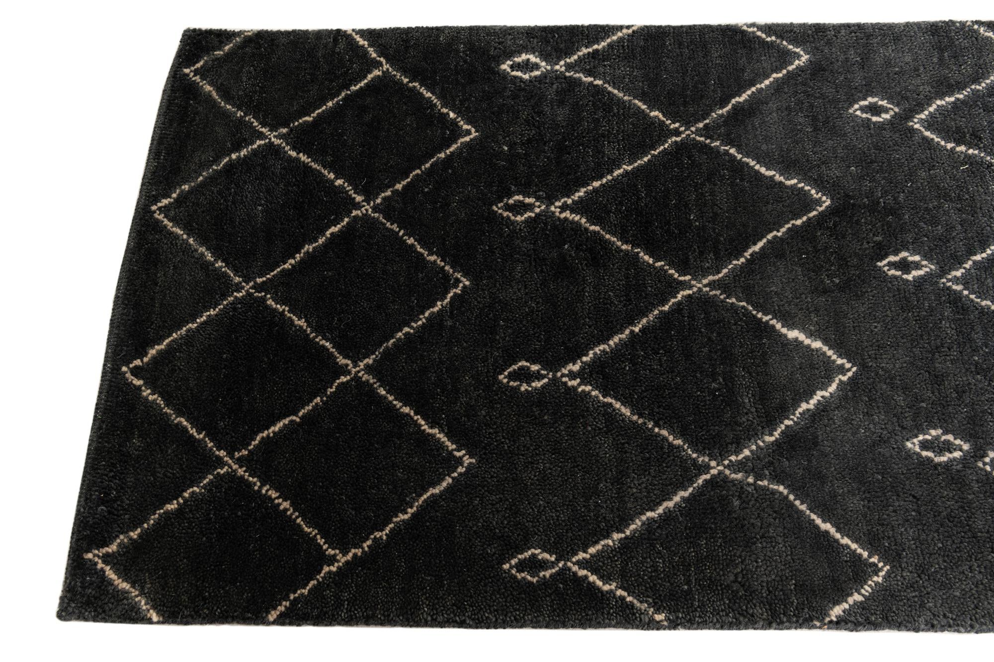 2' 10 x 8' Hand Knotted Darya Wool Runner Rug