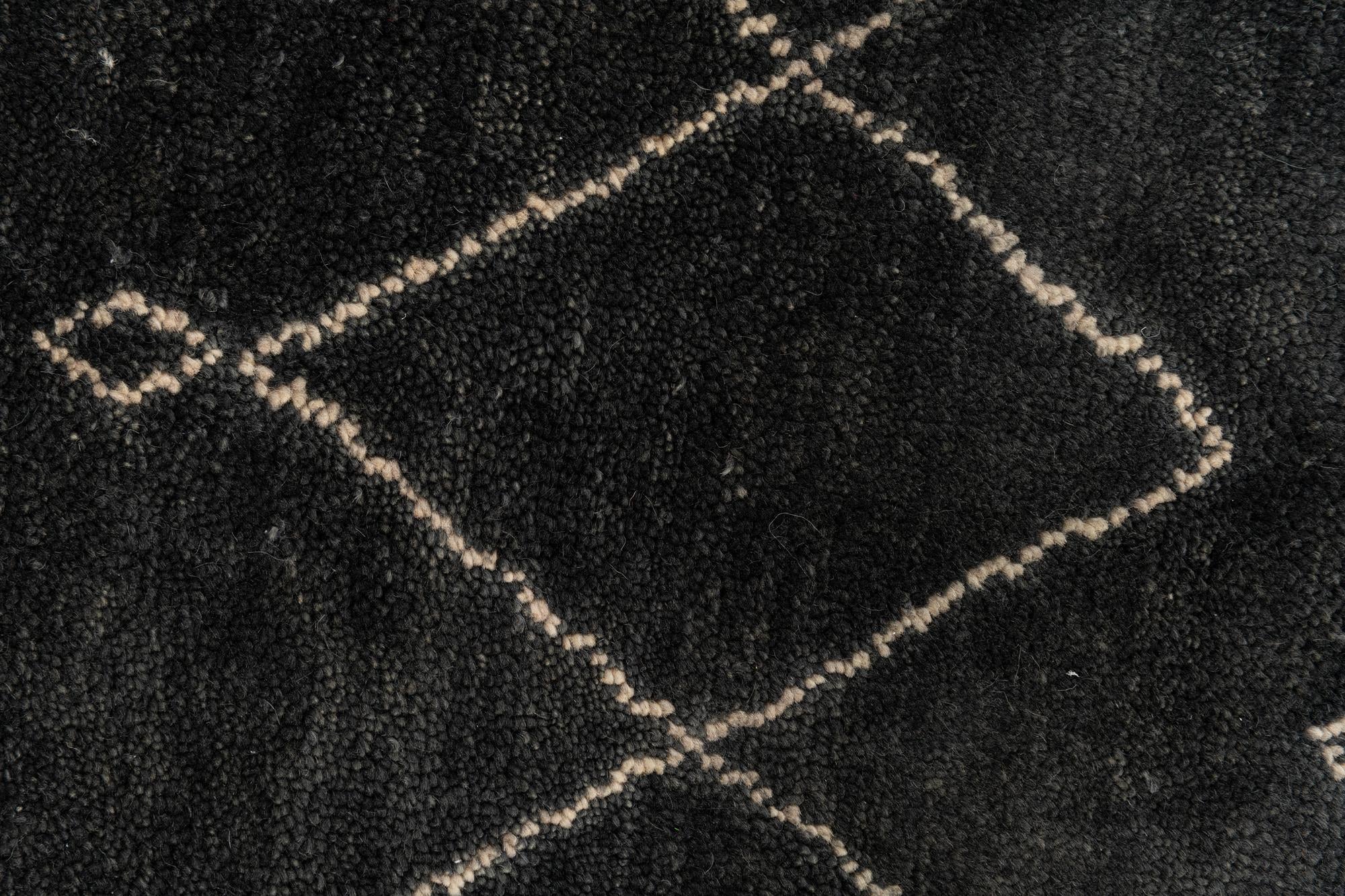 2' 10 x 8' Hand Knotted Darya Wool Runner Rug