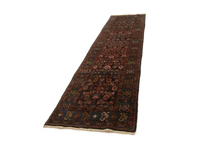 Detail image of 3' 3 x 12' 10 Ferahan Runner Rug