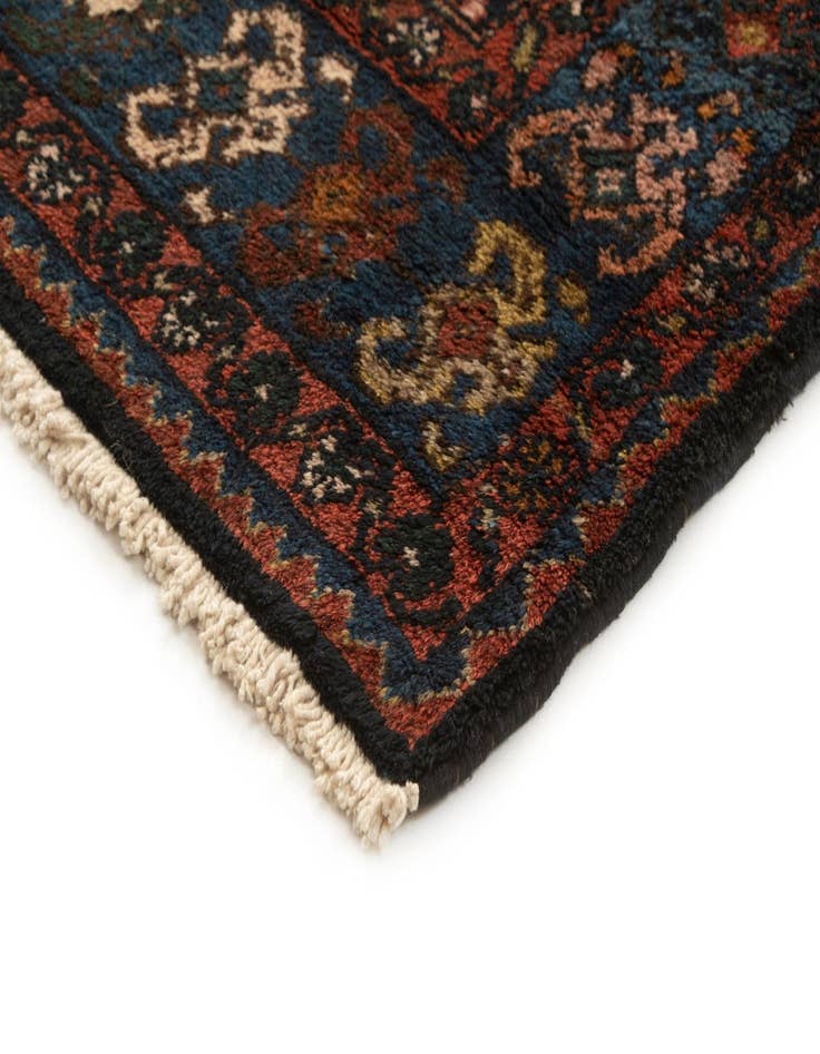 Detail image of 3' 3 x 12' 10 Ferahan Runner Rug