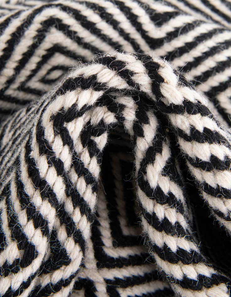 Detail image of 2' 7 x 14' 1 Hand Woven Geo Trellis Flatweave Runner Rug