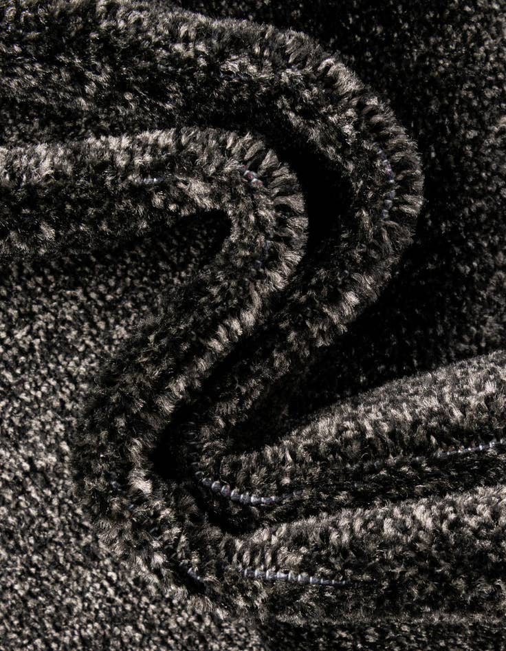 Detail image of 2' 7 x 10' Greek Key Runner Rug