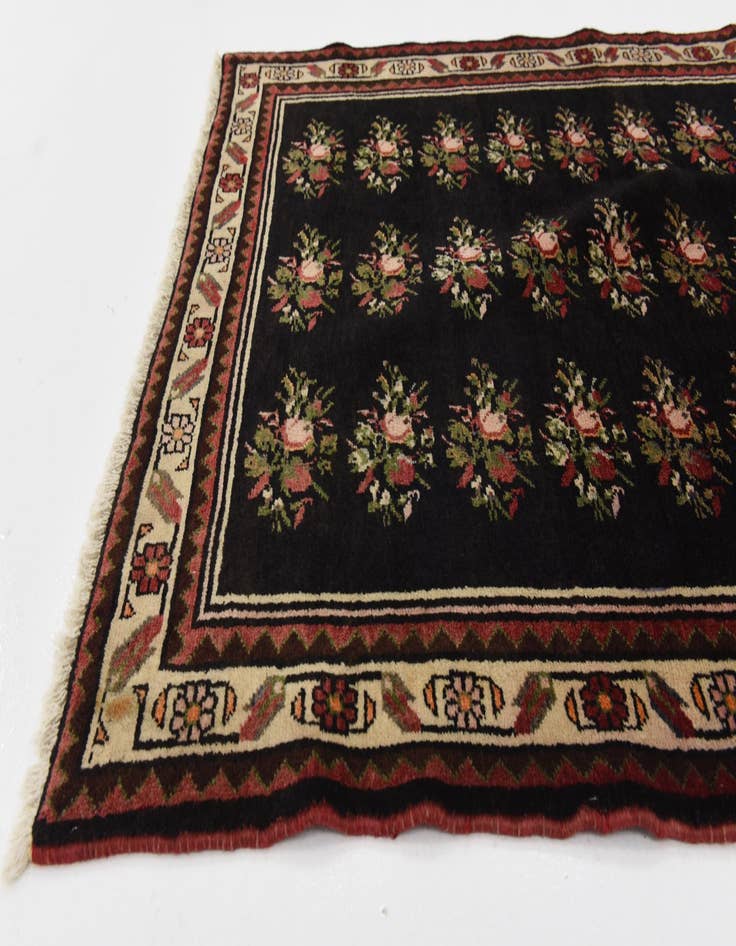 Detail image of 4' x 10' 5  Hand Knotted Hamedan Persian Wool Runner Rug