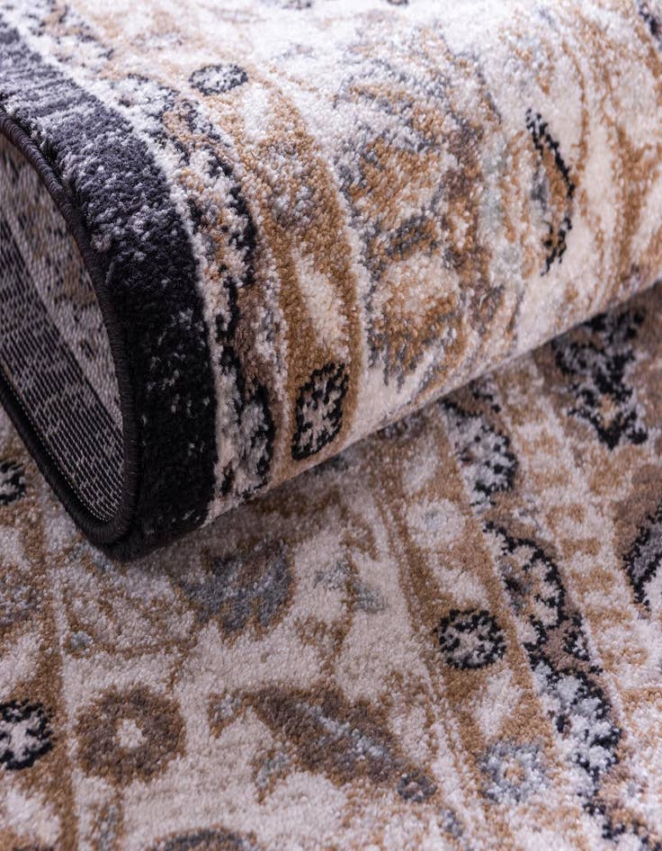 Detail image of 2' 2 x 6' Heritage Runner Rug