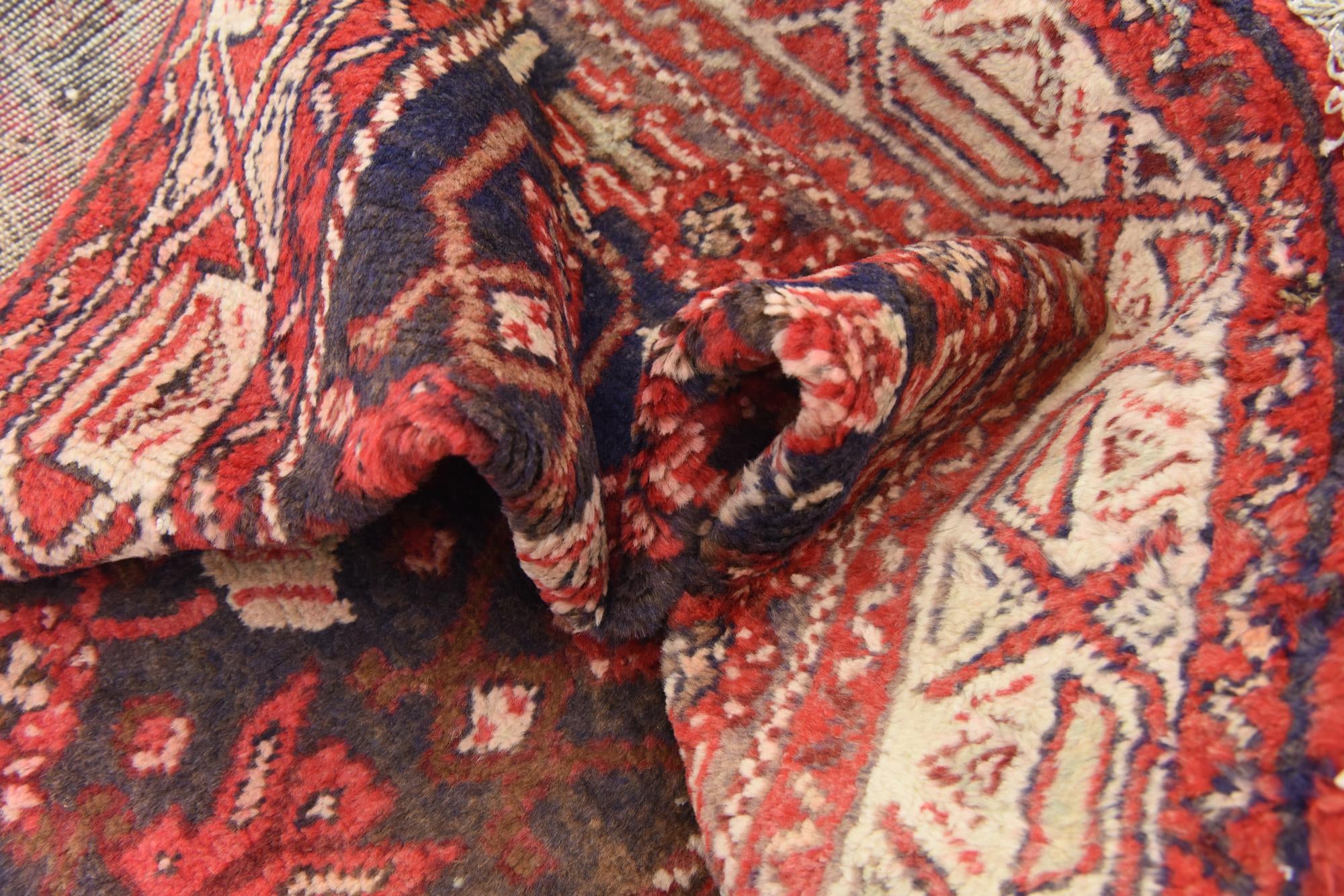 3' 6 x 9' 6 Hand Knotted Hossainabad Persian Wool Runner Rug