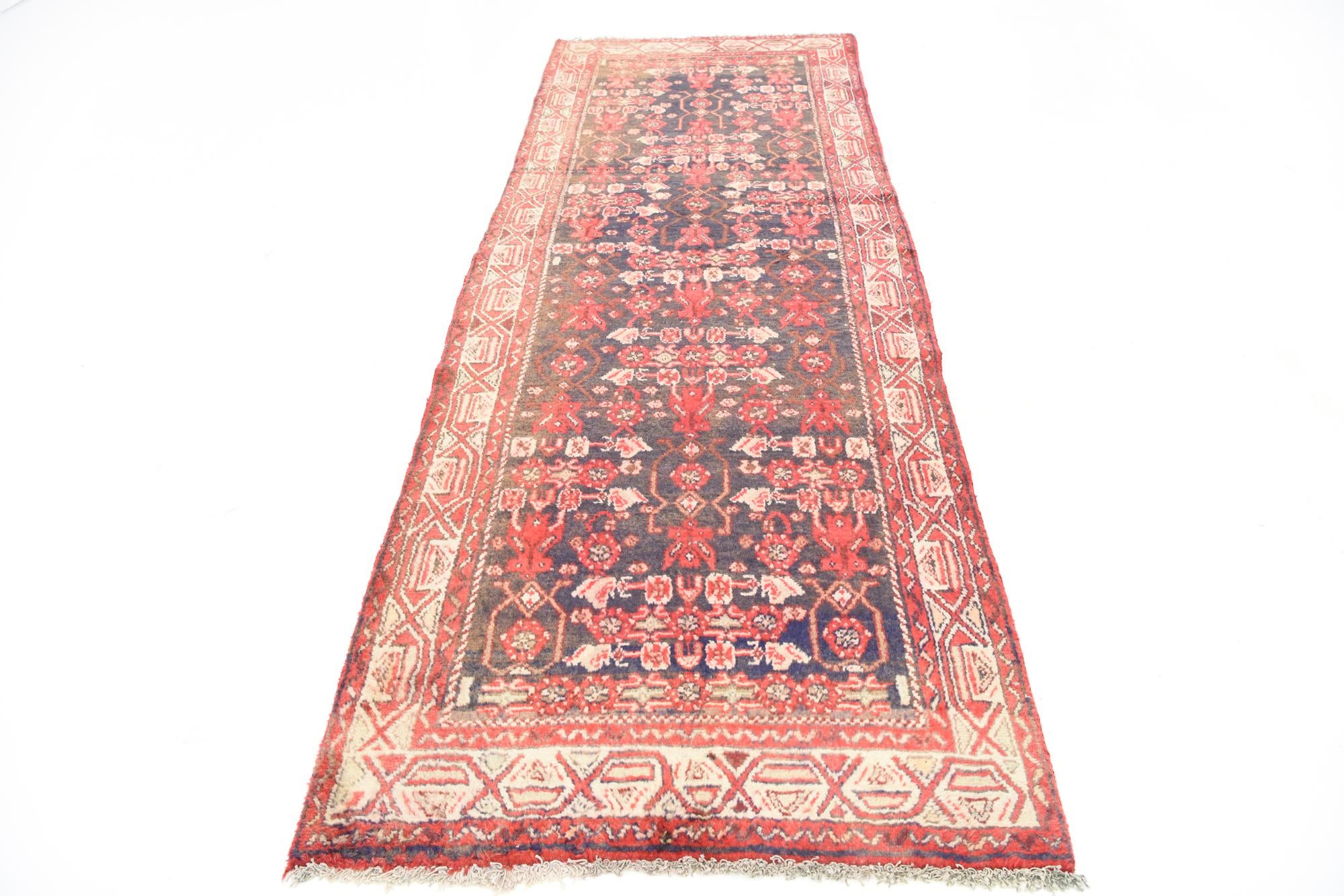 3' 6 x 9' 6 Hand Knotted Hossainabad Persian Wool Runner Rug