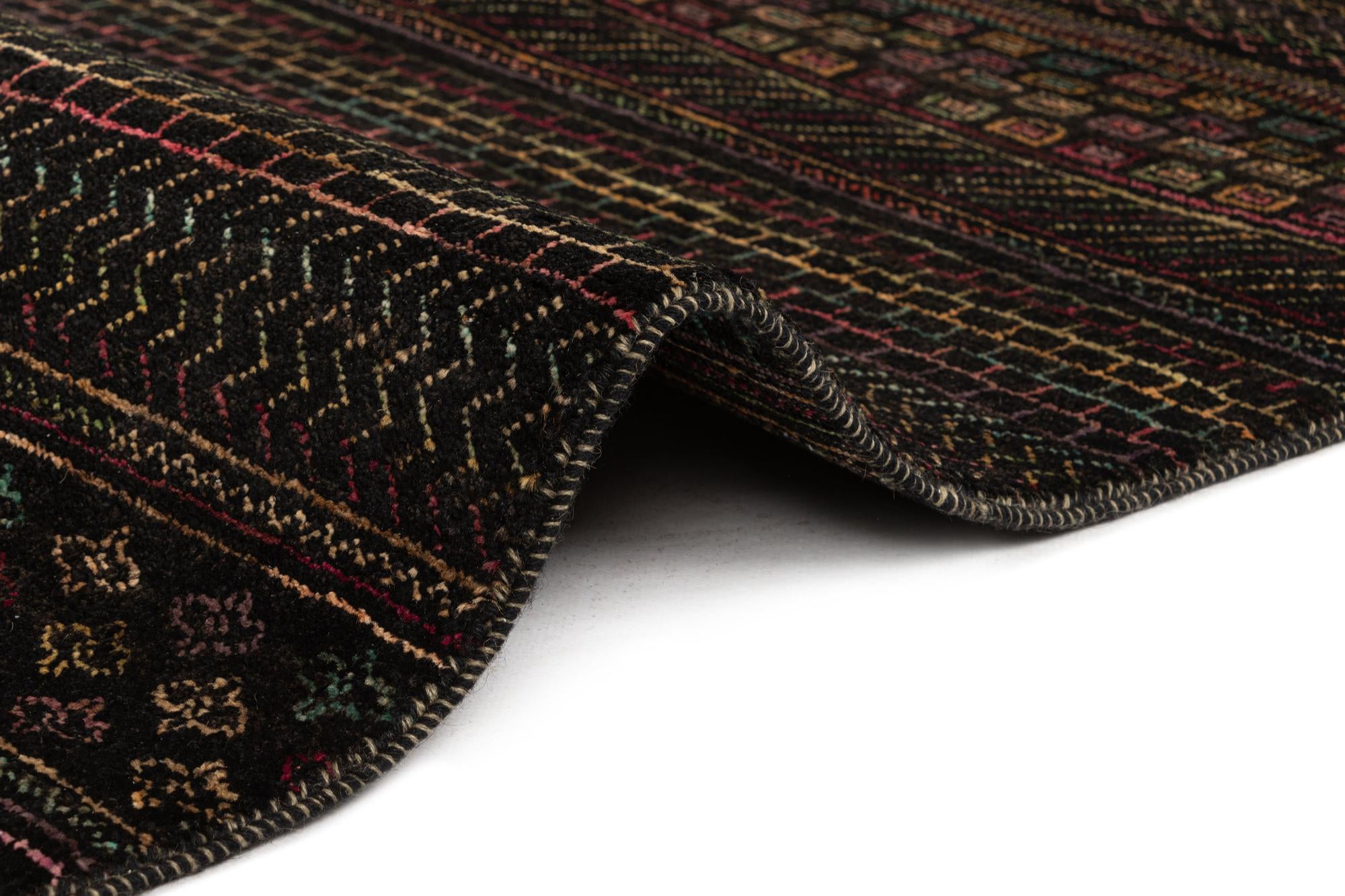 2' 7 x 12' Juma Runner Rug