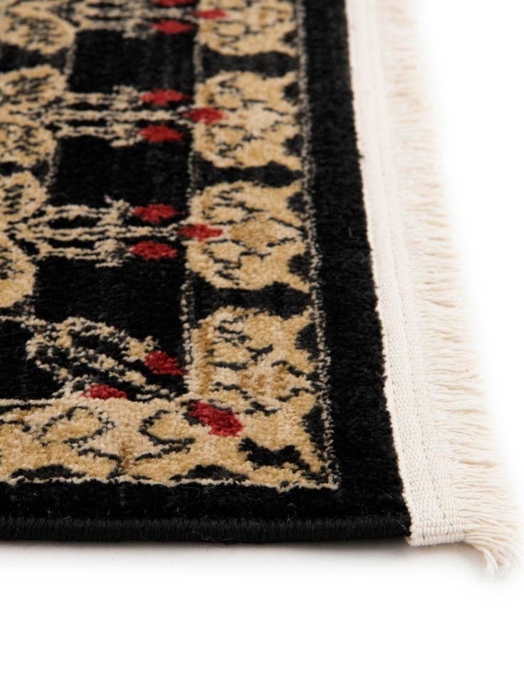 Detail image of 2' 7 x 10' Kensington Runner Rug