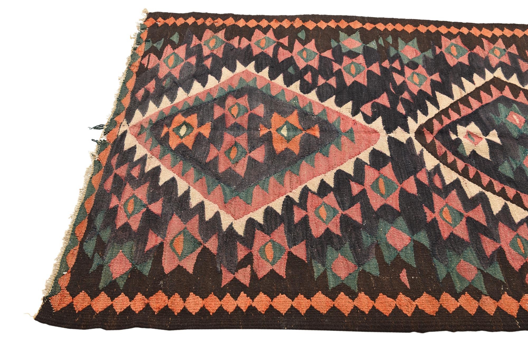 4' 7 x 9' 5 Hand Woven Kilim Fars Wool Runner Rug