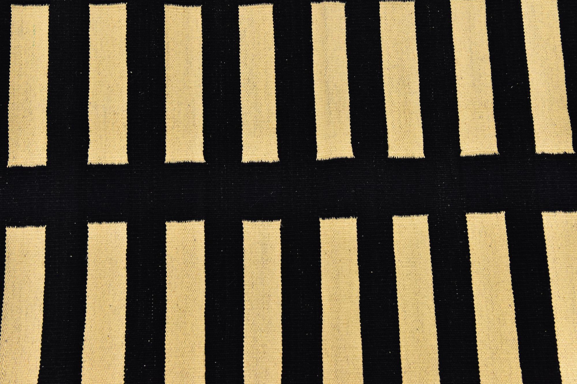 2' 5 x 6' 8 Hand Woven Kilim Modern Wool Runner Rug
