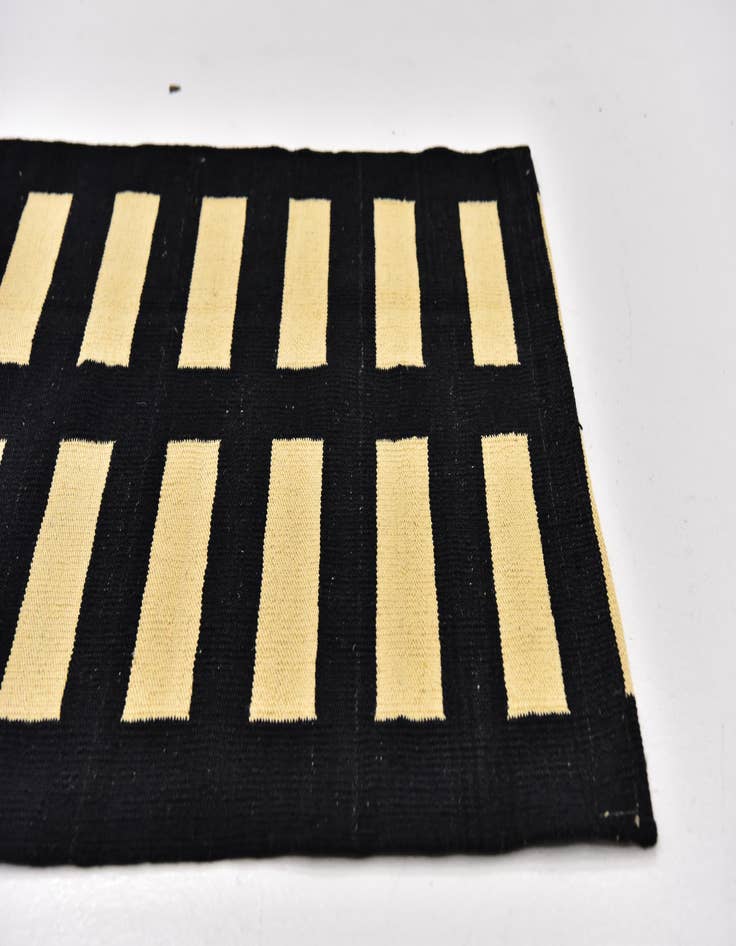 Detail image of 2' 5 x 6' 8  Hand Woven Kilim Modern Wool Runner Rug