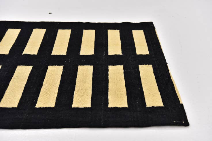 Detail image of 2' 5 x 6' 8 Hand Woven Kilim Modern Wool Runner Rug
