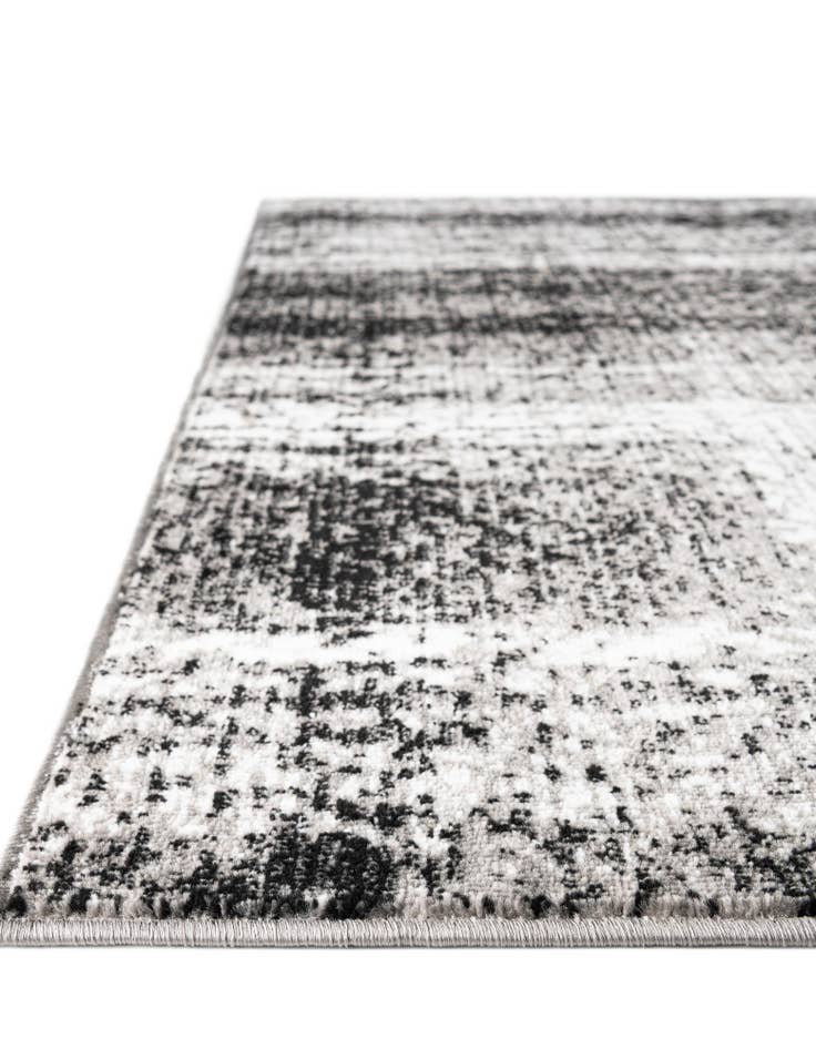 Detail image of 2' 7 x 10' Laguna Runner Rug