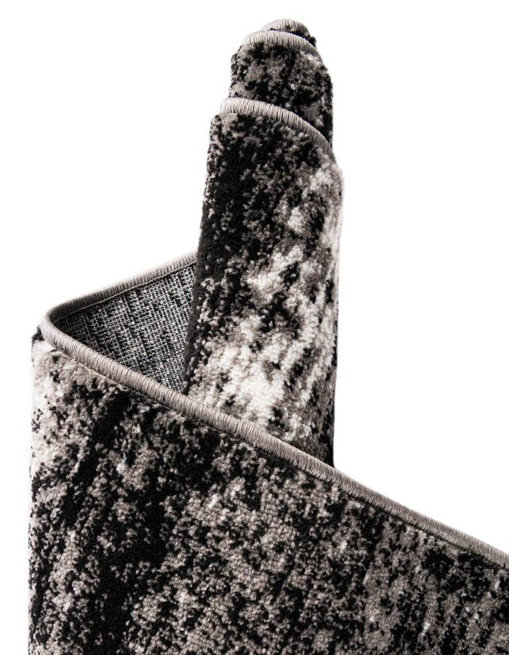 Detail image of 2' 7 x 10' Laguna Runner Rug