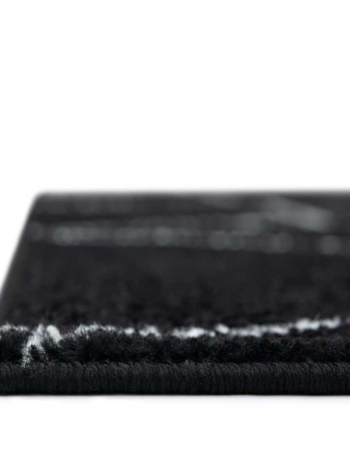 2' 7 x 12' Lattice Frieze Runner Rug