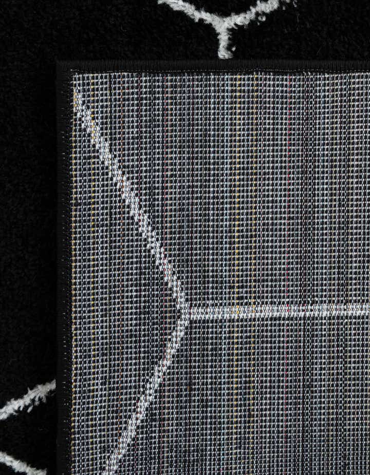 2' 7 x 12' Lattice Frieze Runner Rug