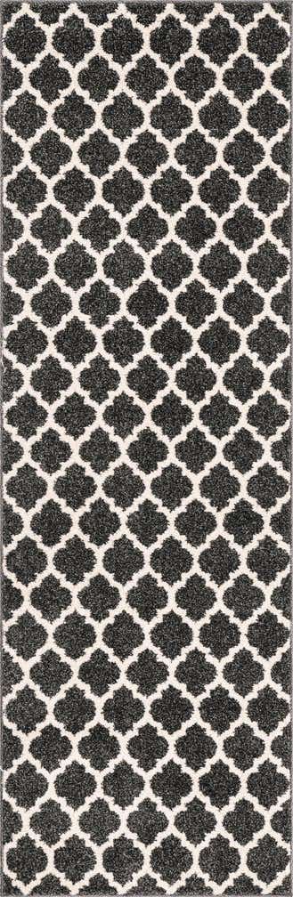 2' 7 x 8' Lattice Runner Rug