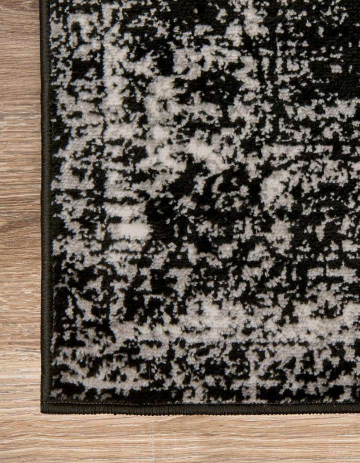 2' 7 x 18' Monaco Runner Rug