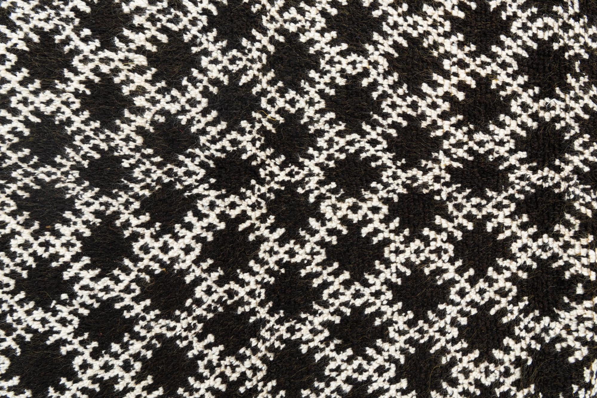 4' 6 x 7' 7 Hand Knotted Moroccan Oriental Wool Runner Rug