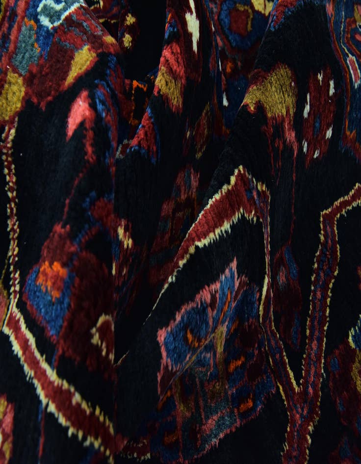 Detail image of 4' 6 x 9' Hand Knotted Nahavand Persian Wool Runner Rug