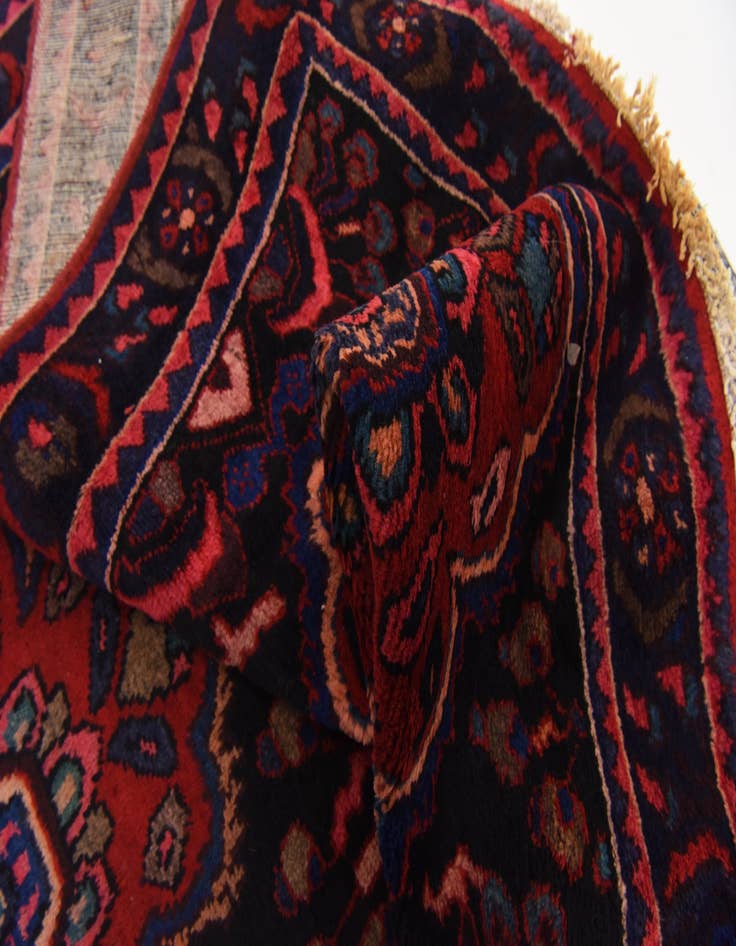 Detail image of 4' x 9' 8 Hand Knotted Nanaj Persian Wool Runner Rug