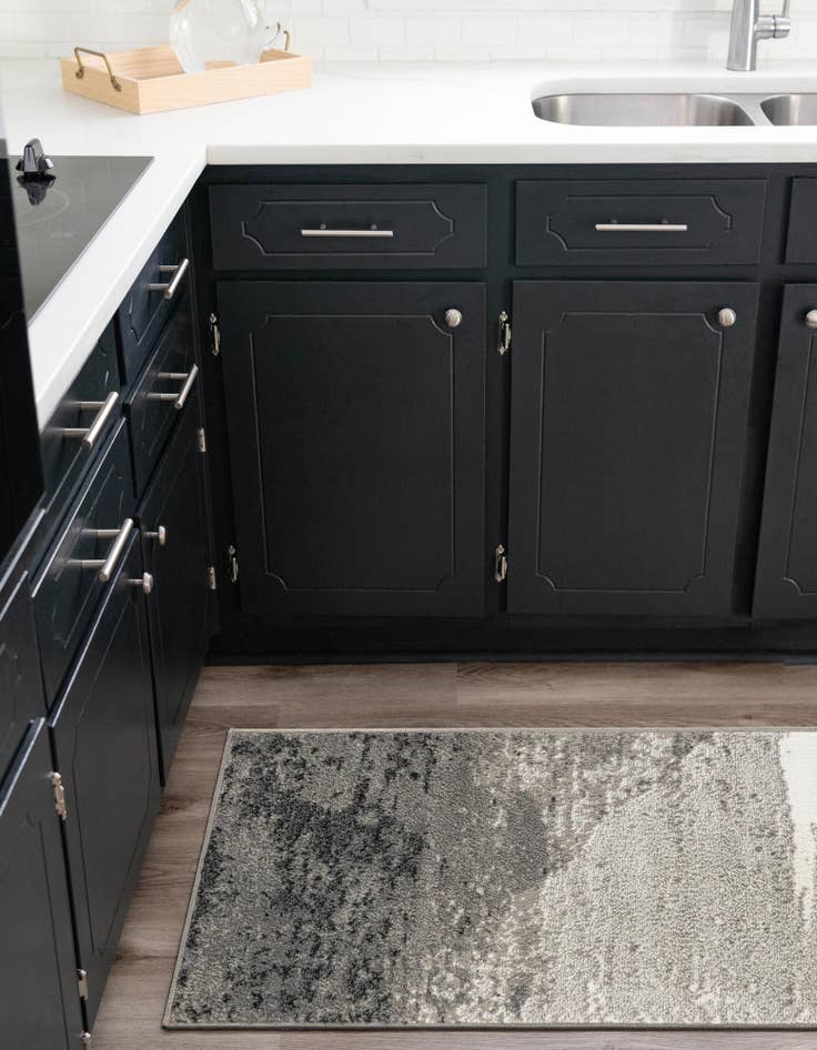 Detail image of 2' x 8' Oslo Runner Rug