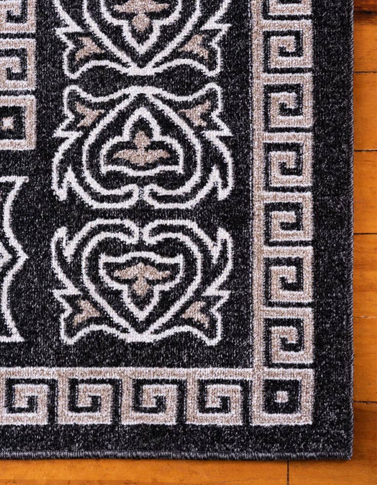 Detail image of 2' x 6'  Washable Botanical Indoor / Outdoor Runner Rug