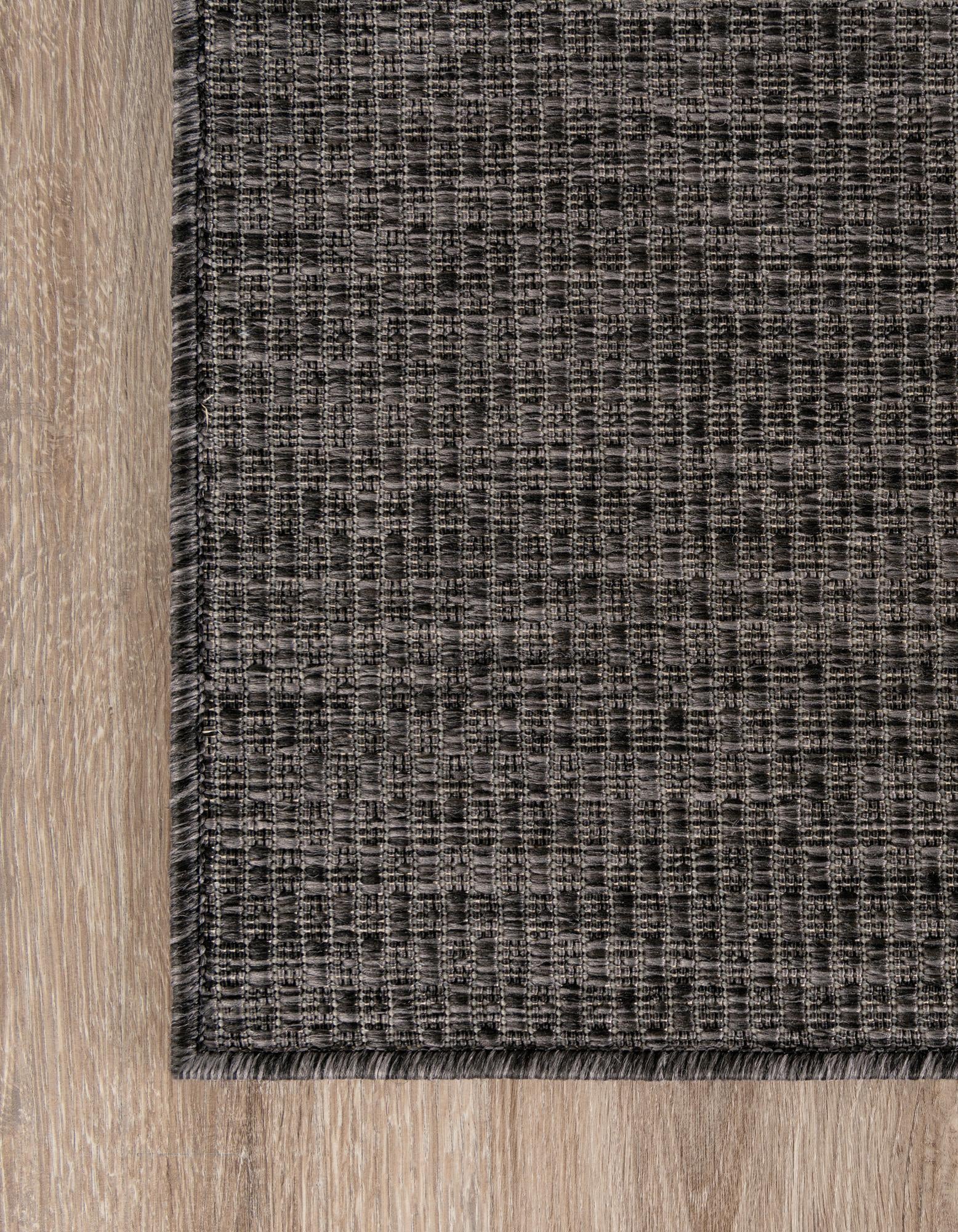 2' 7 x 10' Easy-Clean Solid Indoor / Outdoor Runner Rug