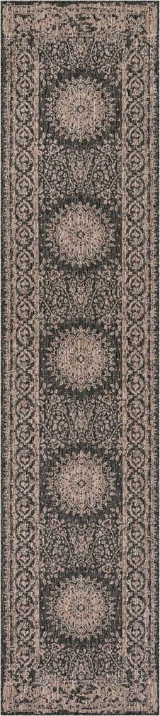 2' 7 x 12' Easy-Clean Traditional Indoor / Outdoor Runner Rug