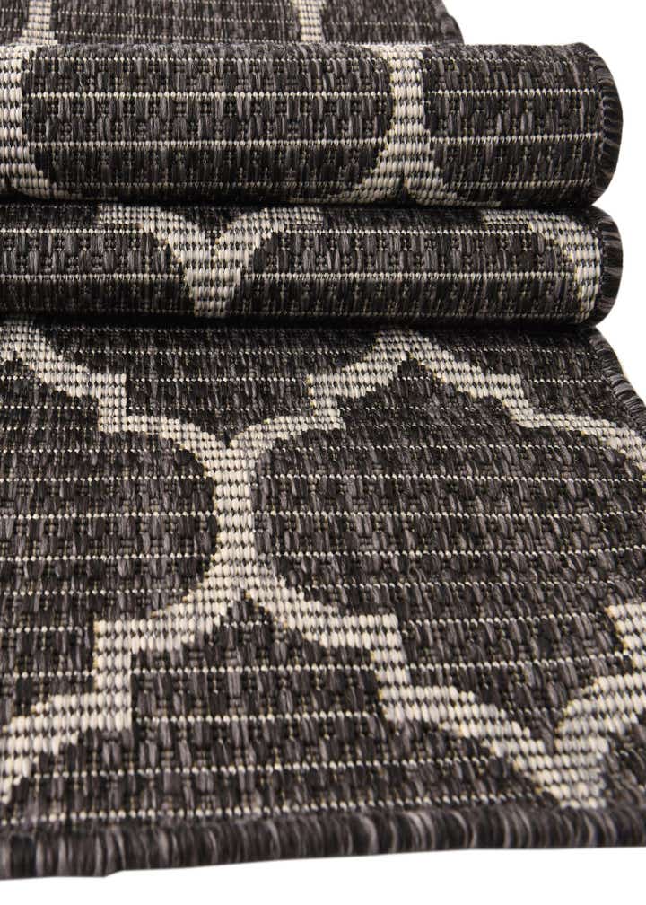 2' x 6' Easy-Clean Trellis Indoor / Outdoor Runner Rug