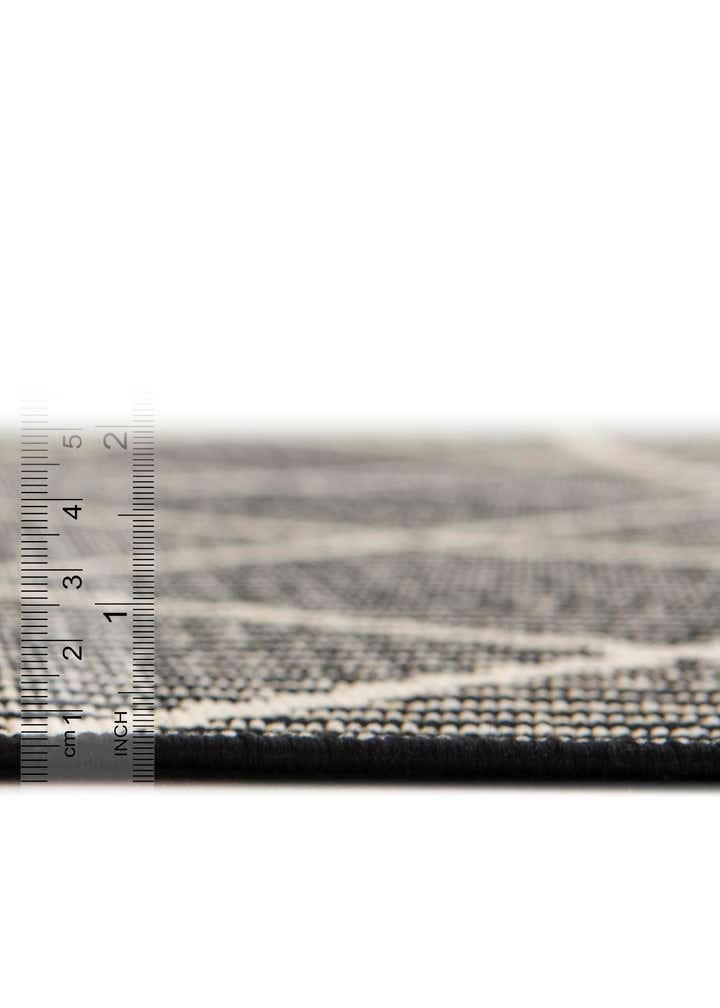 2' x 6' Easy-Clean Trellis Indoor / Outdoor Runner Rug