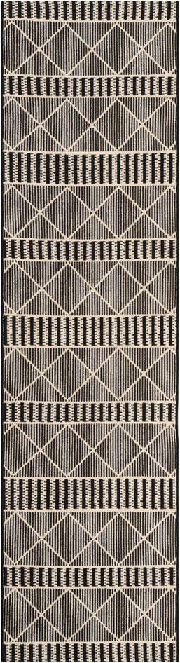 Detail image of 2' 7 x 10' Easy-Clean Trellis Indoor / Outdoor Runner Rug
