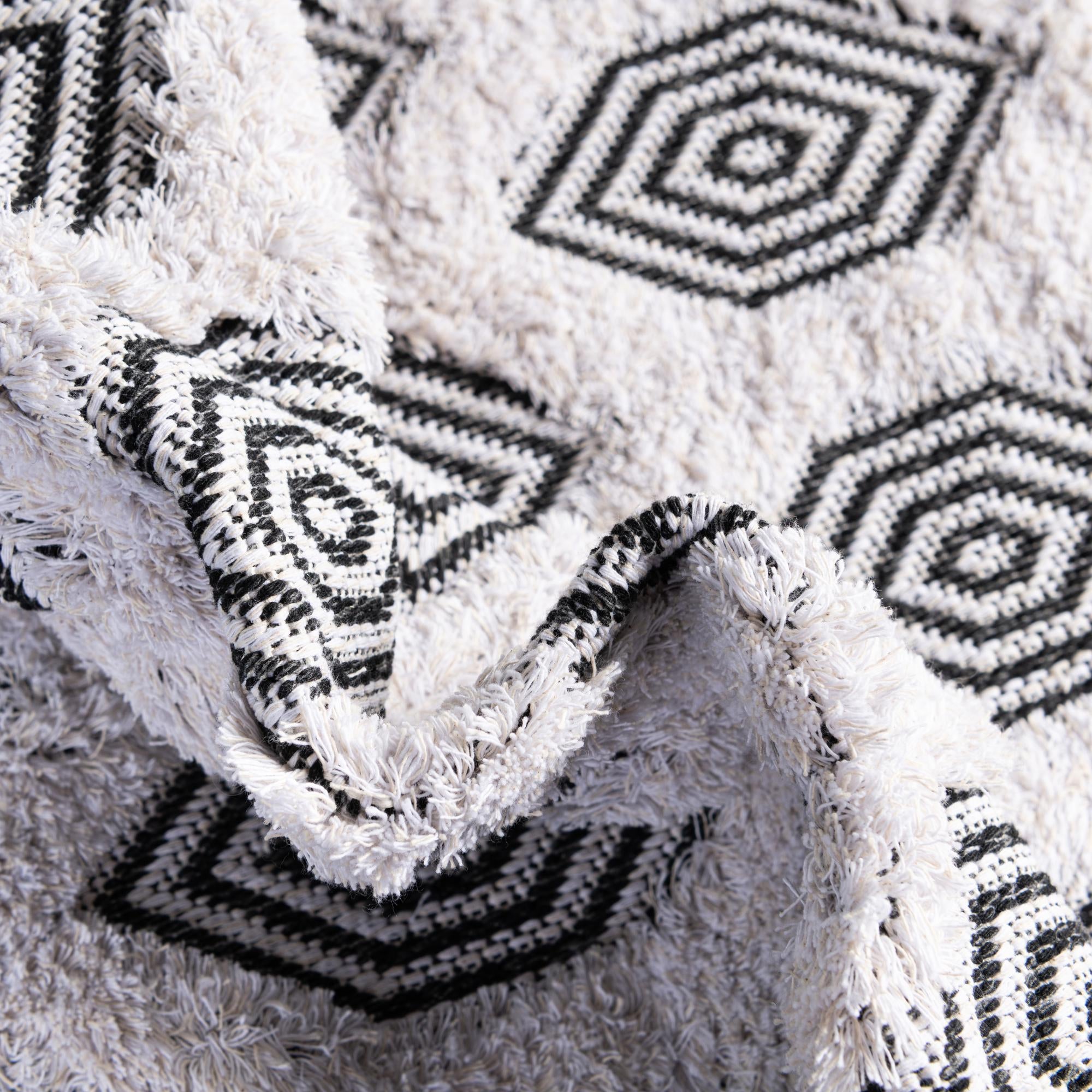 2' 3 x 8' Sabrina Soto Casa Havana Runner Rug