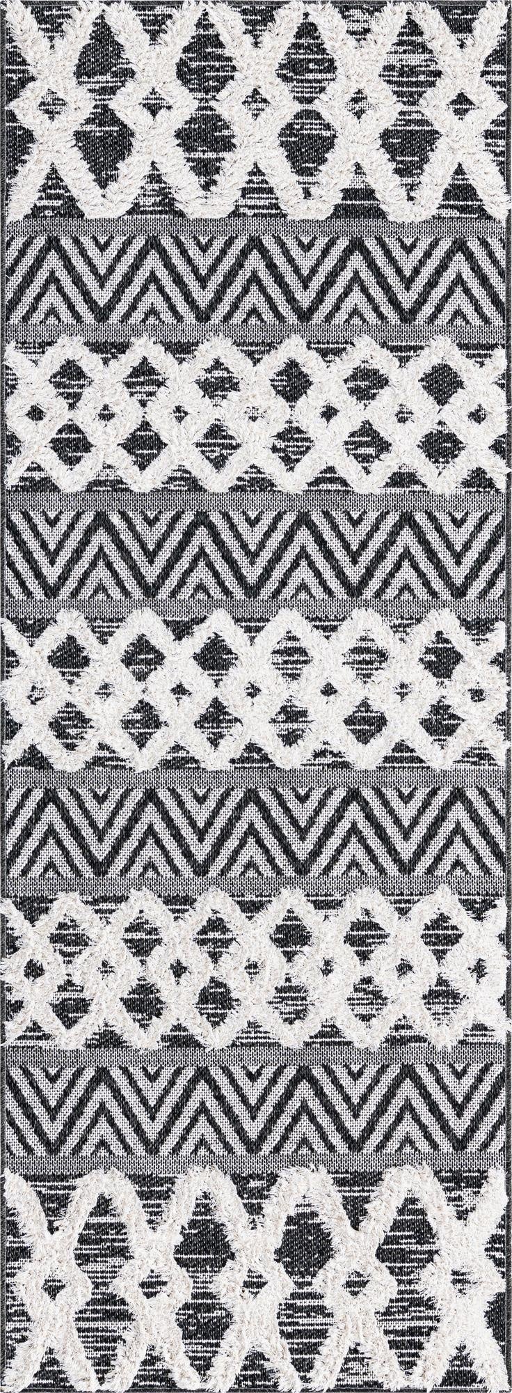 2' 3 x 6' Sabrina Soto Casa Valencia Runner Rug