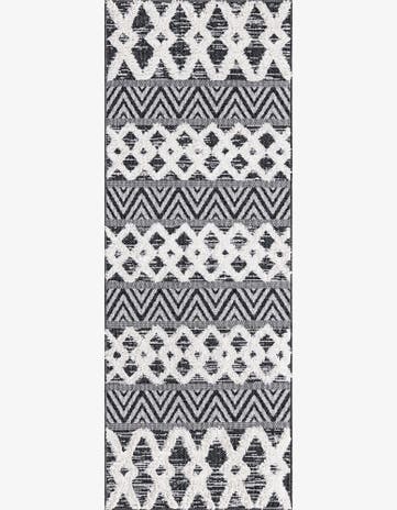 2' 3 x 6' Sabrina Soto Casa Valencia Runner Rug