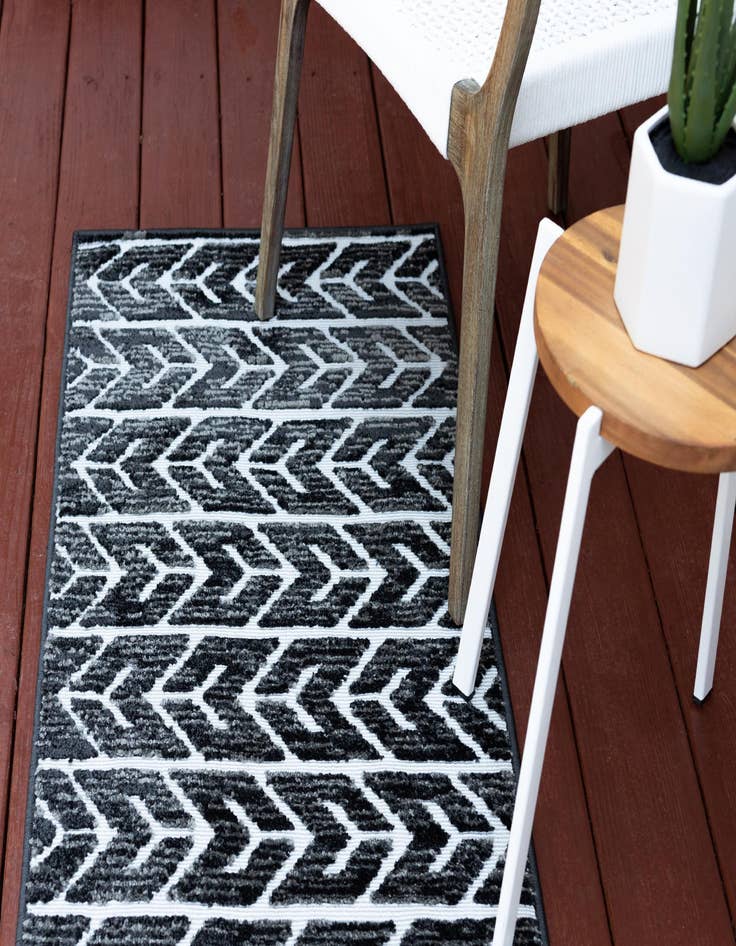 Detail image of 2' x 6'  Washable Sabrina Soto Aston Indoor / Outdoor Runner Rug