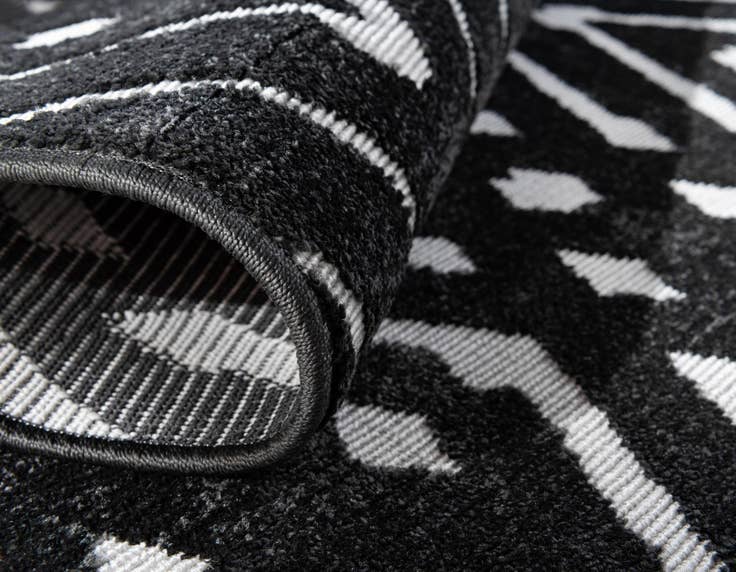 Detail image of 2' x 6' Easy-Clean Sabrina Soto Ella Indoor / Outdoor Runner Rug