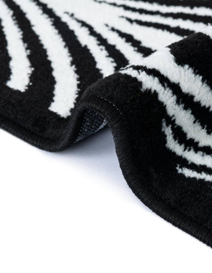 Detail image of 2' x 13' Sydney Runner Rug