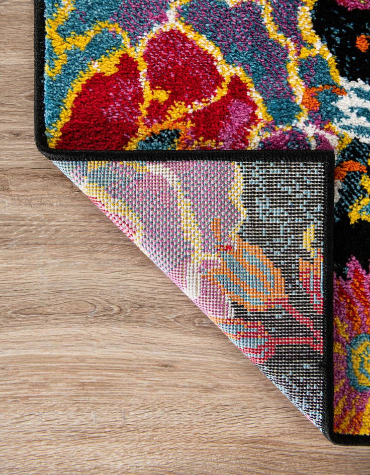 Detail image of 2' 7 x 19' 8 Tuscany Runner Rug